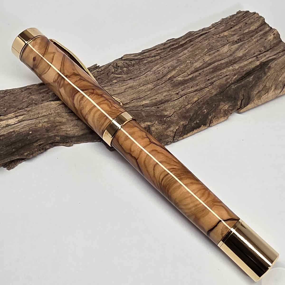 Stylo plume en Olivier de Provence – Grand Gel 1956 - N°3