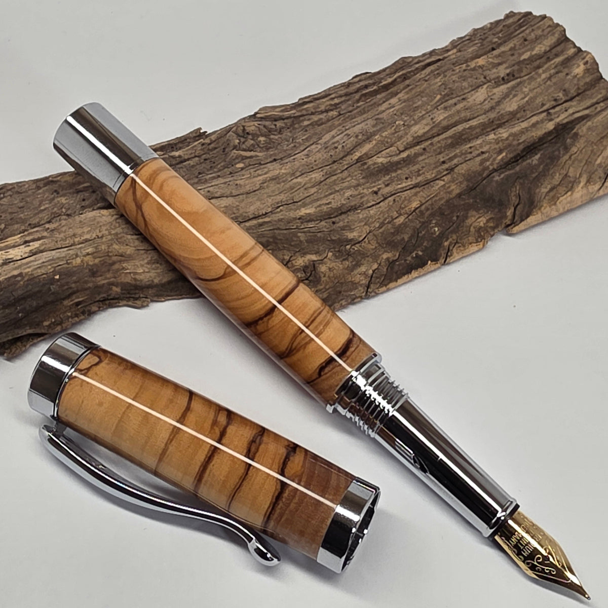 Stylo plume en Olivier de Provence – Grand Gel 1956 - N°2