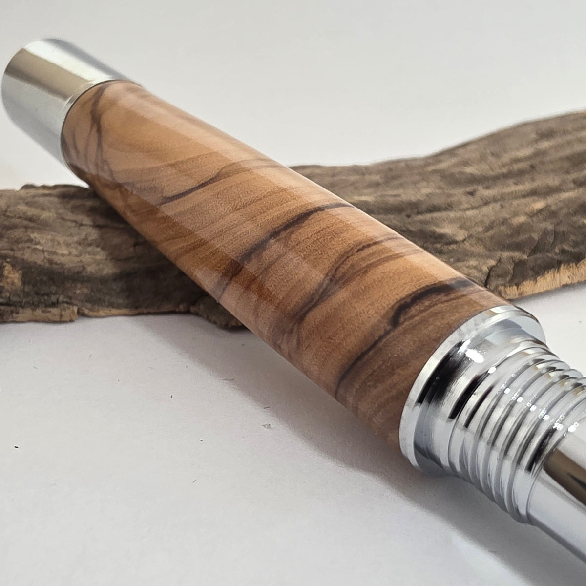 Stylo plume en Olivier de Provence – Grand Gel 1956 - N°3
