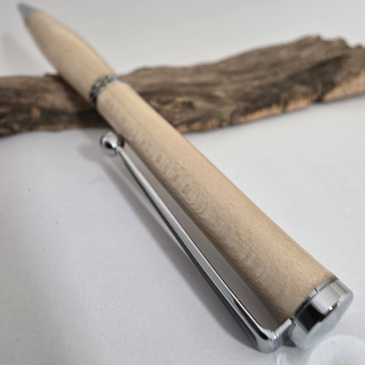 Stylo bille artisanal en bois d’Érable