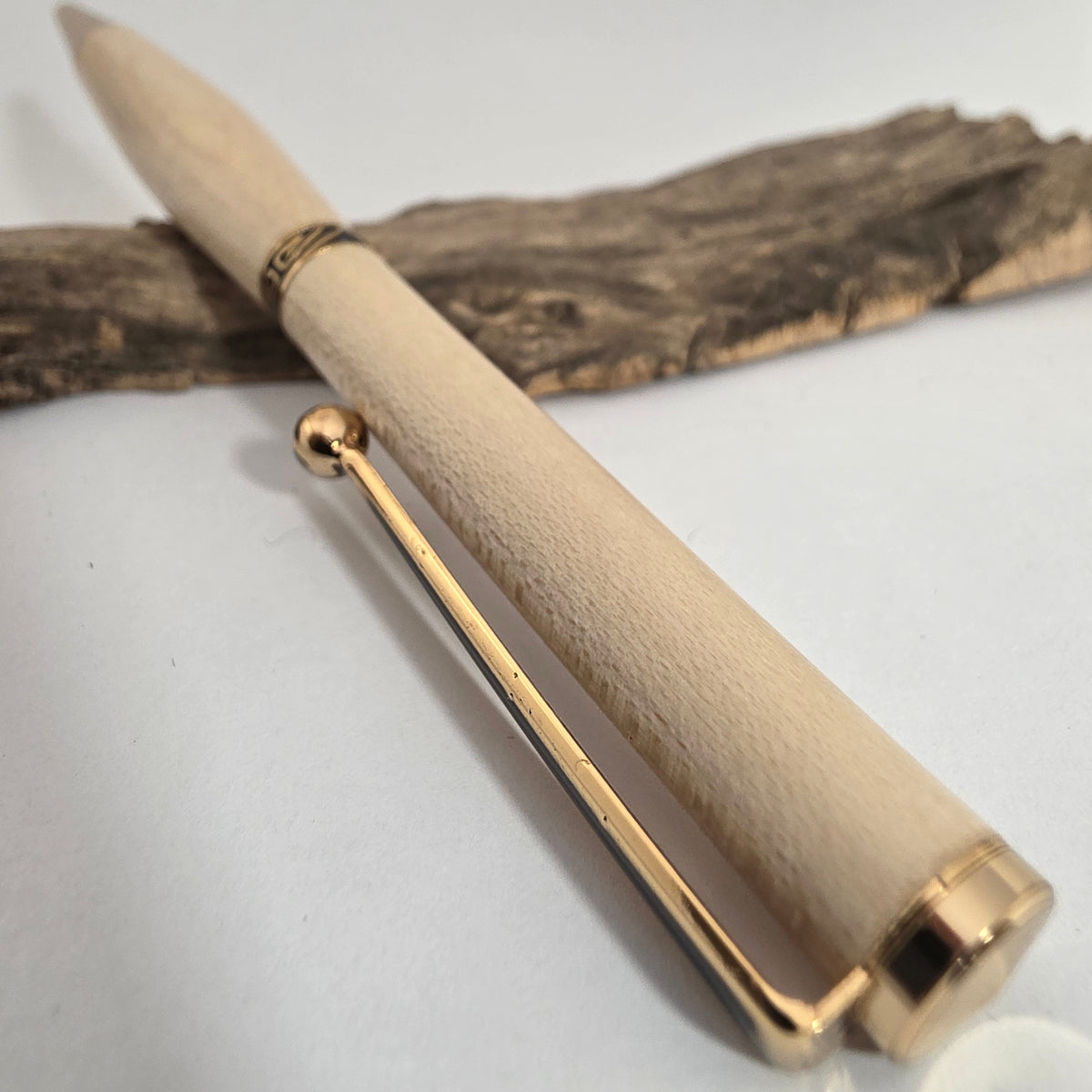 Stylo bille artisanal en bois d’Érable