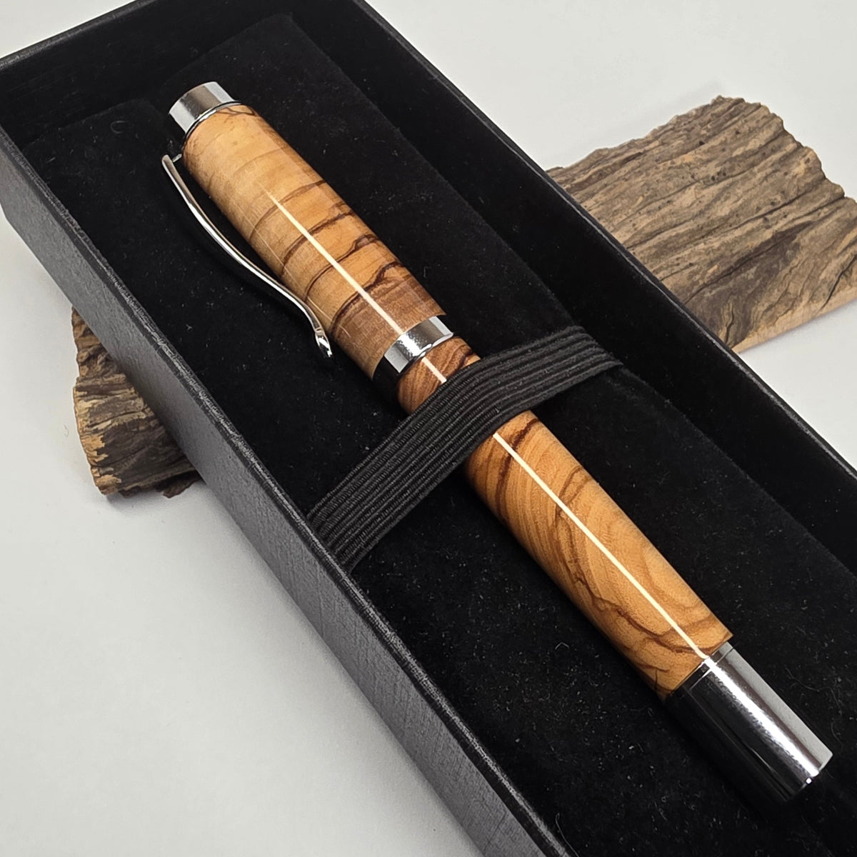 Stylo plume en Olivier de Provence – Grand Gel 1956 - N°2