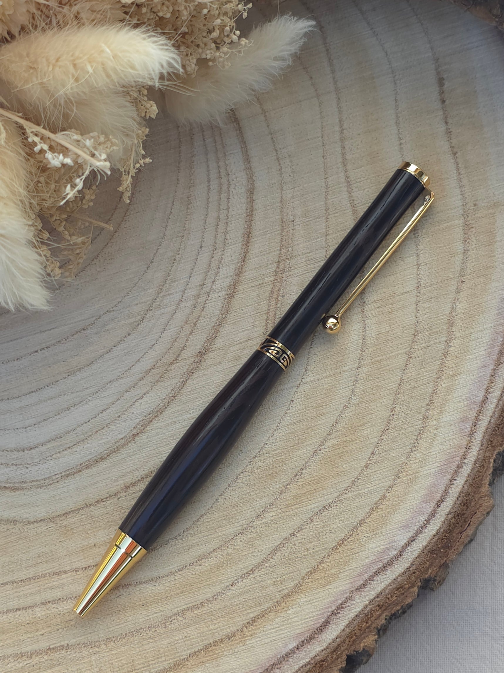 Stylo bille artisanal en bois de Wengé — quart-tournant — plaqué or 24k