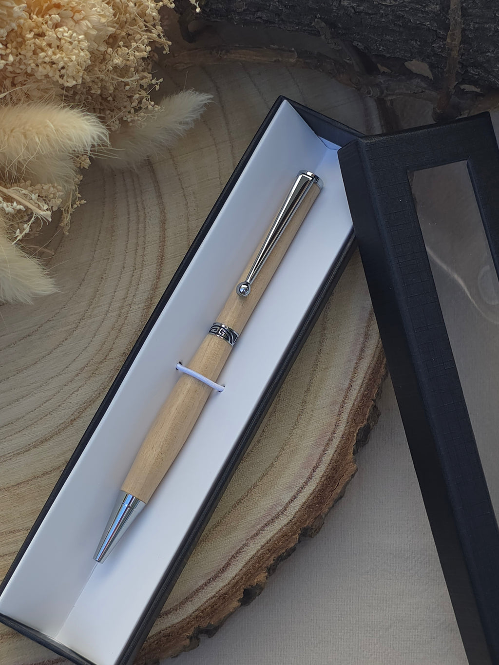 Stylo bille artisanal en bois de Bouleau