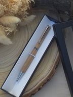 Stylo bille artisanal en bois de Noyer