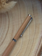 Stylo bille artisanal en bois d’Aulne