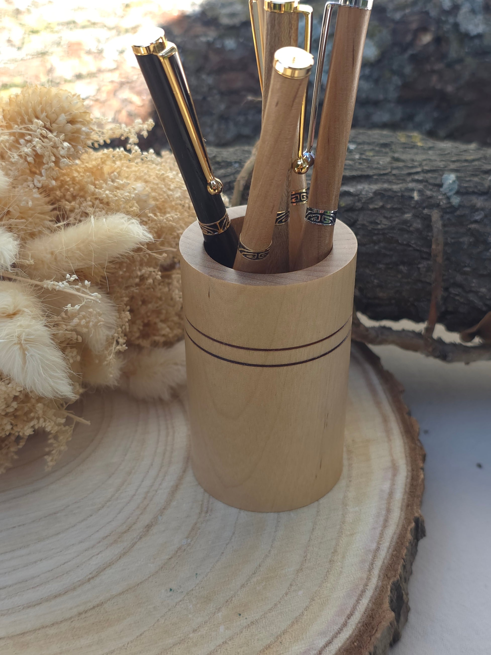 Pot à crayons artisanal en bois – décoration bureau