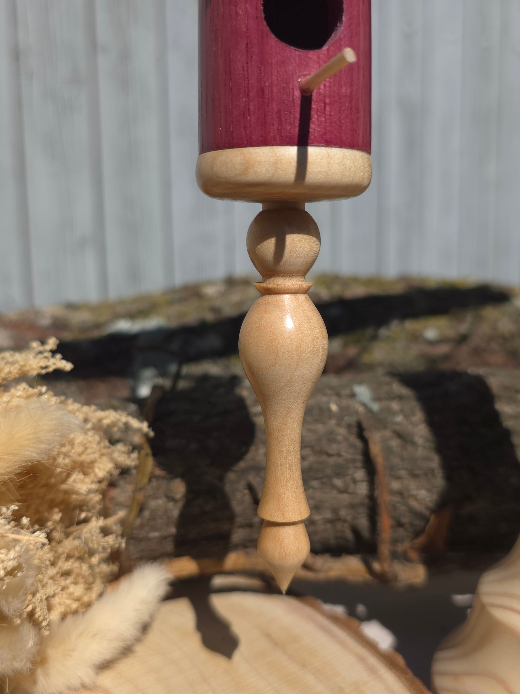 Nichoir décoratif suspendu en bois - Pièce unique