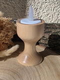Petit bougeoir en bois tourné avec bougie LED