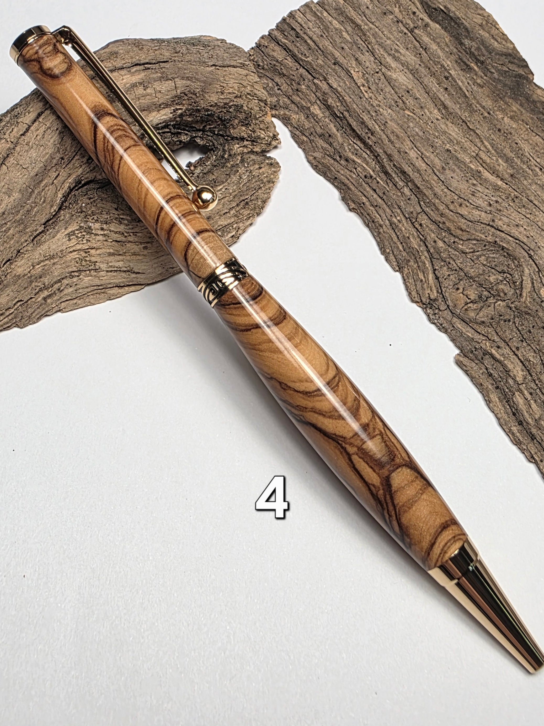 Stylo en olivier du Grand Gel de 1956 – Série limitée, finition miroir