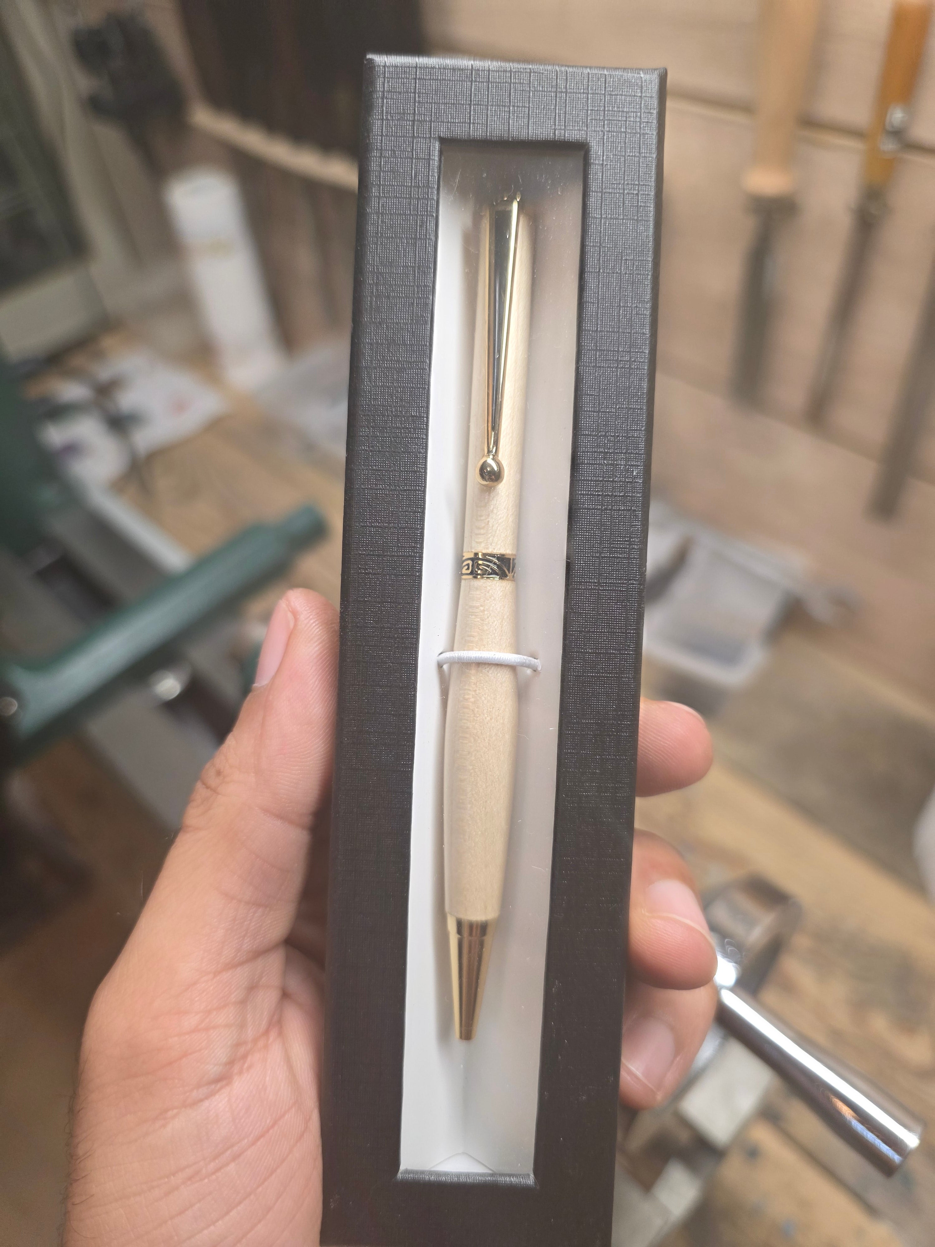 Stylo bille artisanal en bois d’Erable
